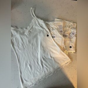 NWT Hollister Lace Trim Cami Tank Tops in White